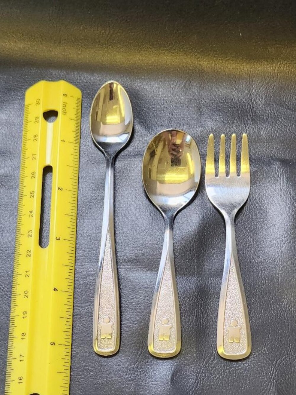 Avon Baby Spoon set